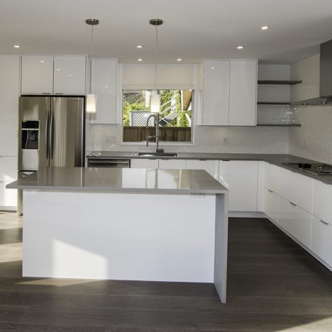 Kitchen – White & Gray
